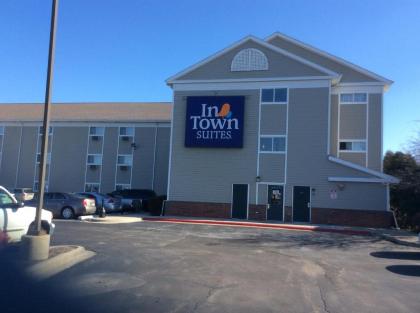 InTown Suites Extended Stay Chicago IL - Elk Grove - image 4