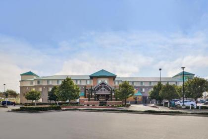 Hotel in Elk Grove 