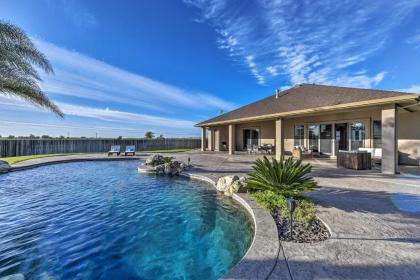 Elk Grove Getaway with Saltwater Pool Near Wineries Elk Grove