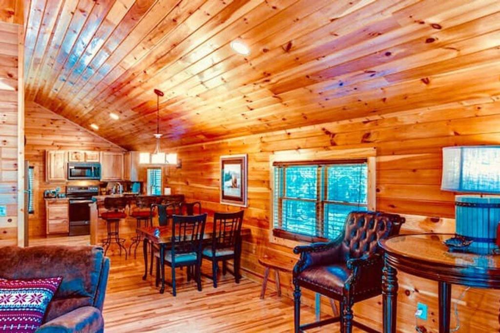 1 BR Cabin at Lodges at Eagles Nest - Gated Community - main image