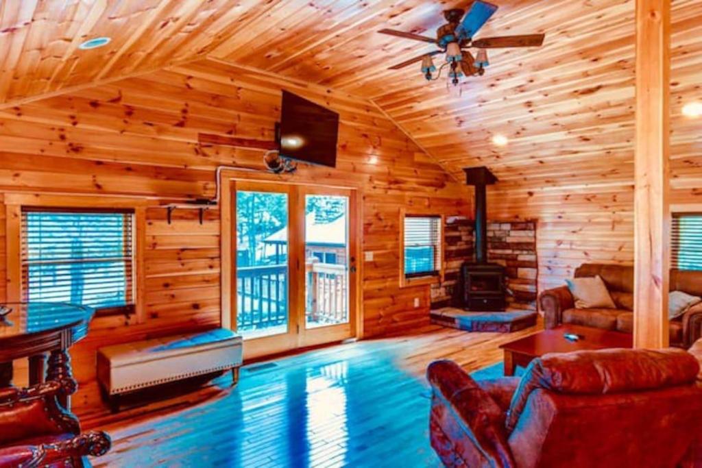 1 BR Cabin at Lodges at Eagles Nest - Gated Community - image 4