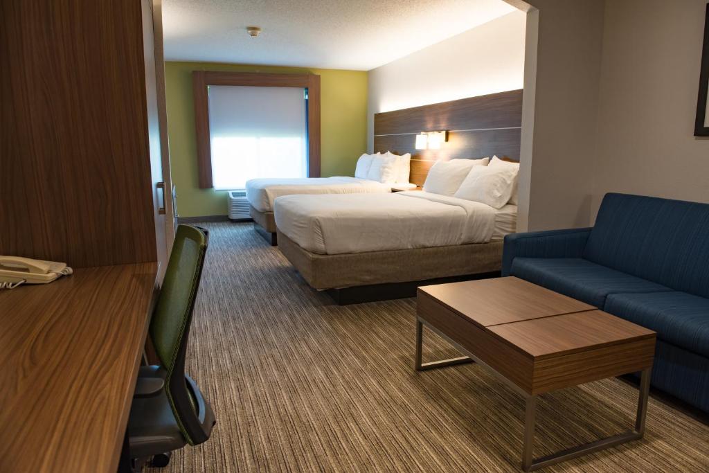 Holiday Inn Express Hotel & Suites Elkhart-South an IHG Hotel - image 4