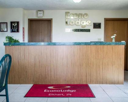 Econo Lodge Elkhart - image 9