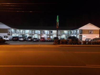 Elk Inn Motel - image 10