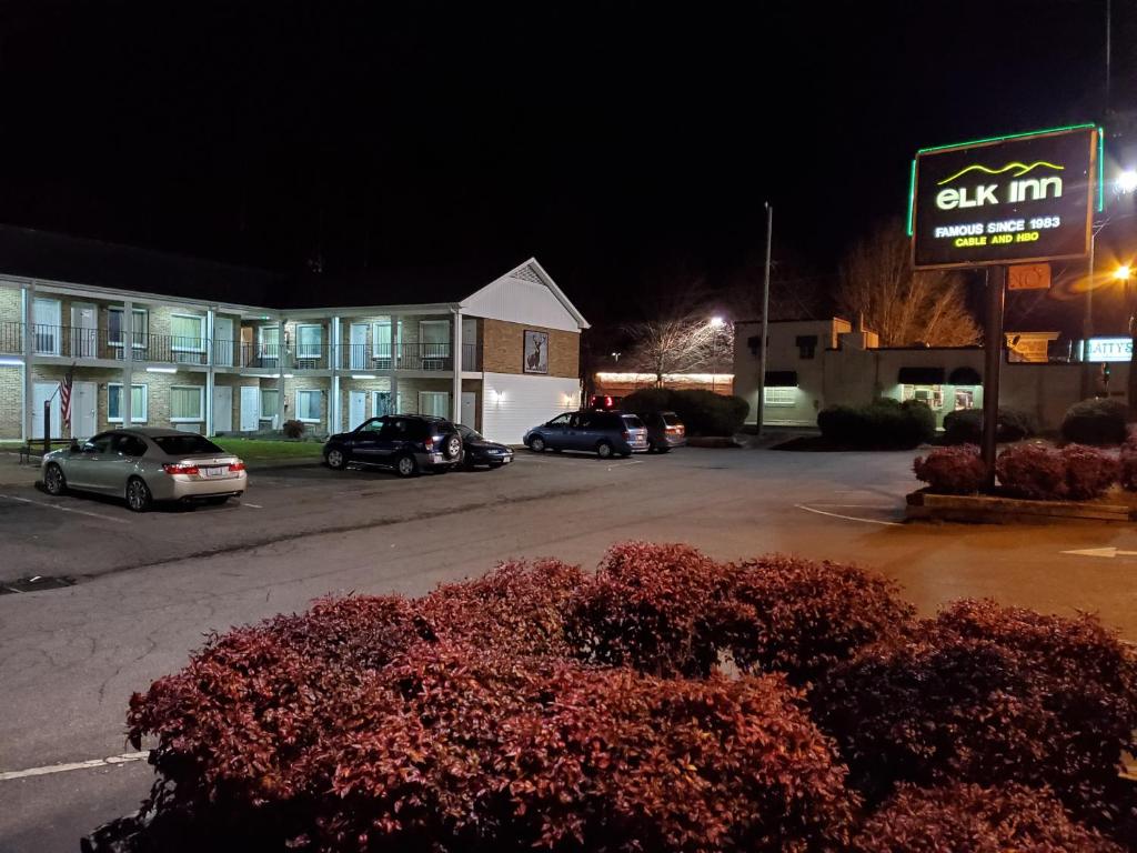 Elk Inn Motel - image 4