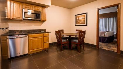 Best Western Elko Inn - image 14