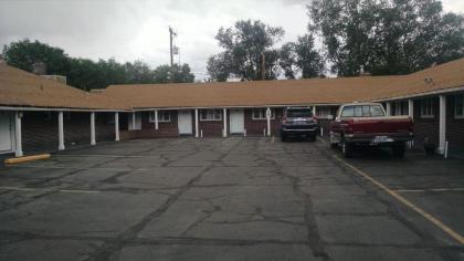 Holiday Motel - image 12