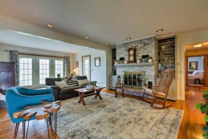 Quaint Elkton Home near Shenandoah National Park! - image 2