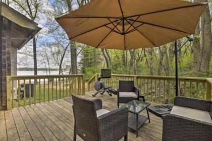 Riverfront Cabin with Hot Tub 2H from NYC and DC! - image 2