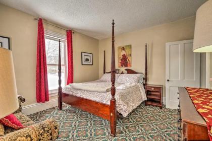 Spacious Victorian Home quarter Mi to Holiday Valley! - image 12