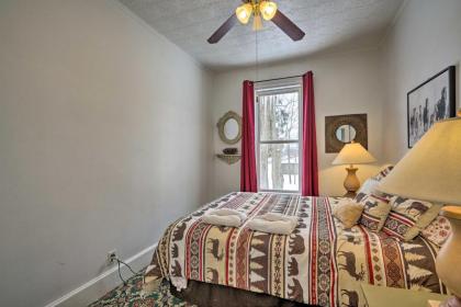 Spacious Victorian Home quarter Mi to Holiday Valley! - image 15