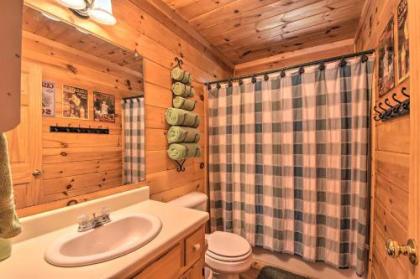 Ellijay Cabin with Hot Tub and Deck in National Forest - image 2