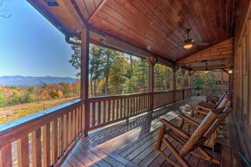 Year-Round Mountain View Hideaway with Deck and Hot Tub - main image