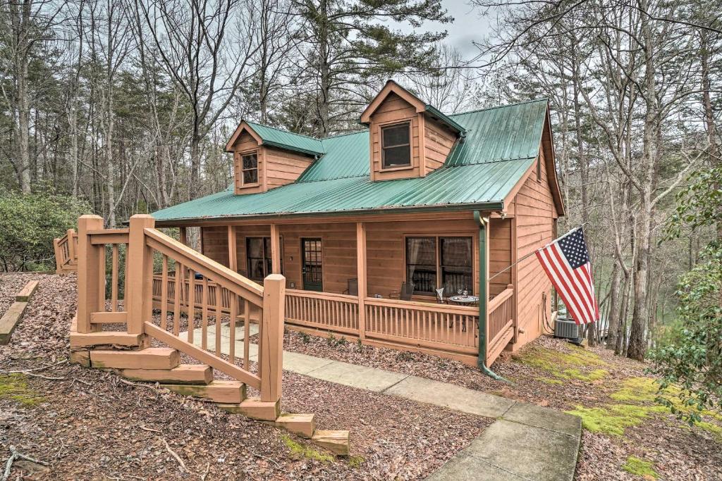 Lakeside Retreat in Ellijay with Game Room and Grill! - main image