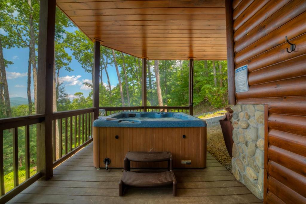 Skyline Lodge by Escape to Blue Ridge - main image