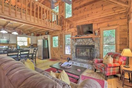 Treetop Cabin with Incredible Views and Hot Tub! - image 10