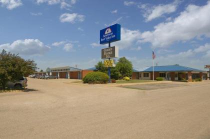 Americas Best Value Inn Ellsworth - image 1