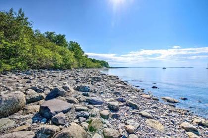 Ocean View Lamoine Home Near Acadia National Park! - image 15