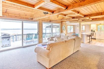 Ocean View Lamoine Home Near Acadia National Park! - image 8