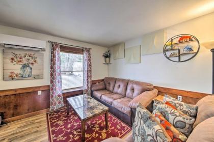 Cozy Ellsworth Home with Yard 15 Mi to Acadia! - image 4