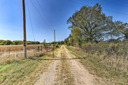 Private Chase County Cabin on Middle Creek! - image 10