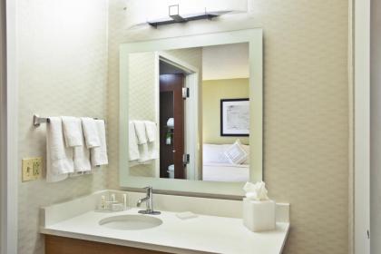 SpringHill Suites Chicago Elmhurst/Oakbrook Area - image 15