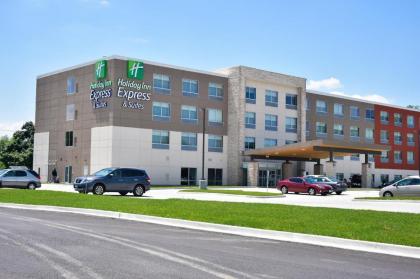 Holiday Inn Express  Suites   Bensenville   OHare an IHG Hotel Elmhurst