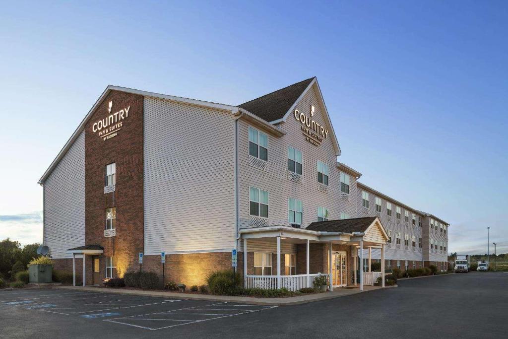 Country Inn & Suites by Radisson Elyria OH - main image