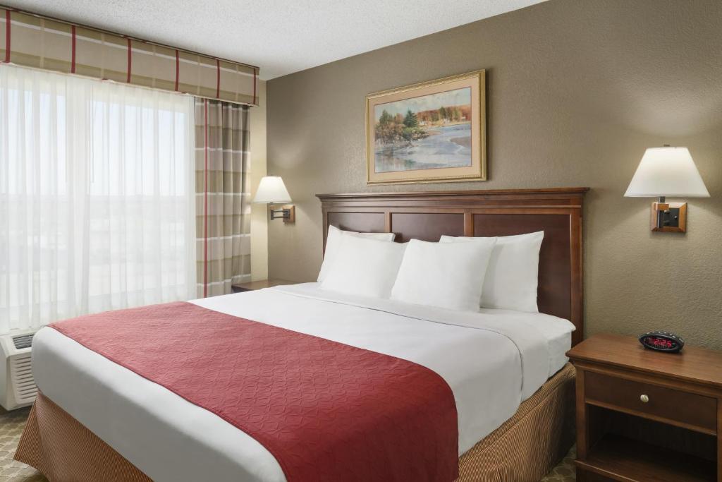 Country Inn & Suites by Radisson Elyria OH - image 4