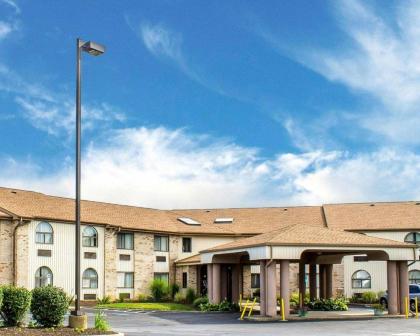 Quality Inn Elyria - image 1