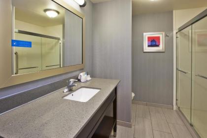 Hampton Inn & Suites - Elyria OH - image 15