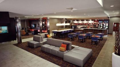 Courtyard by Marriott Cleveland Elyria - image 2