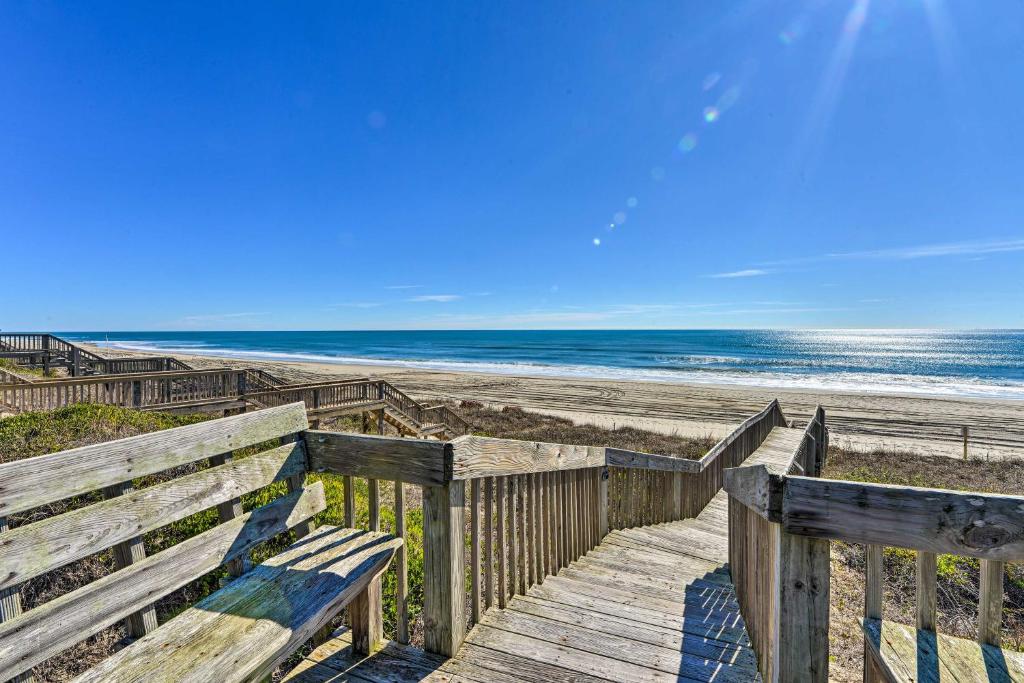 Hannahs Place - Beachy Apt with Ocean Views! - image 5