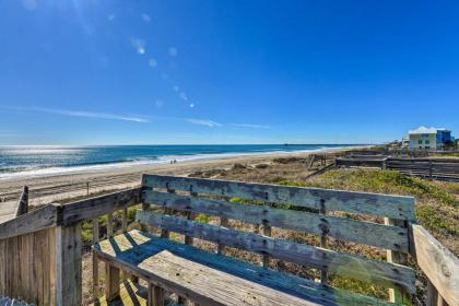 1 Ocean Fun Emerald Isle Apt 30yds to Beaches! - image 8