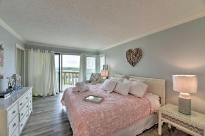 Bright Emerald Isle Condo with Private Beach Access! - image 14