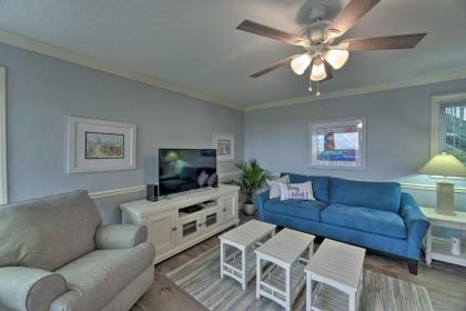 Bright Emerald Isle Condo with Private Beach Access! - image 3