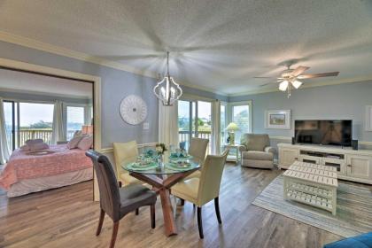 Bright Emerald Isle Condo with Private Beach Access! - image 6