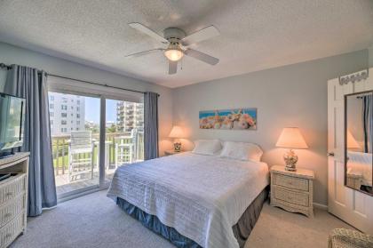 Emerald Isle Townhome with Pool and Beach Access! - image 9