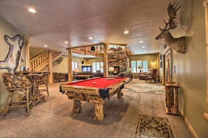 Expansive Ruth Lake Home with Dock Firepit and Beach! - image 15