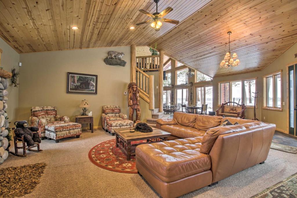 Expansive Ruth Lake Home with Dock Firepit and Beach! - image 7