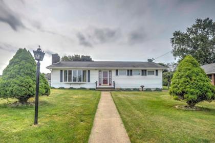 Cozy Parker House with Deck and Spacious Yard Emlenton