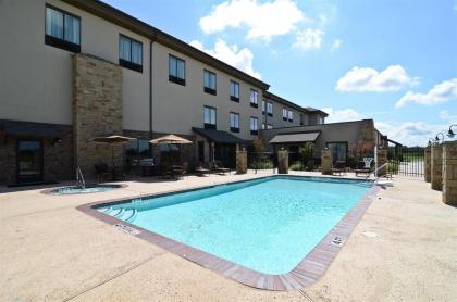 Best Western Plus Emory At Lake Fork Inn & Suites - image 14