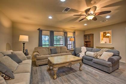 Cozy Family Home with Fire Pit 4 Mi to Lake Fork - image 13