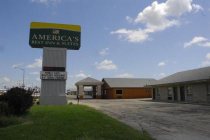 America's Best Inn and Suites Emporia - image 10