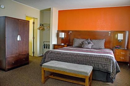 America's Best Inn and Suites Emporia - image 13