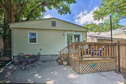 Cute Emporia House - Mins to Downtown and ESU! - image 8