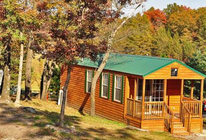 Arrowhead Camping Resort Deluxe Cabin 4 Endeavor