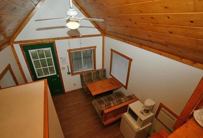 Arrowhead Camping Resort Loft Cabin 20 - image 7