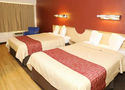 Red Roof Inn Enfield - image 4