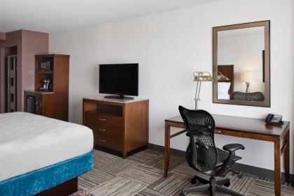 Hilton Garden Inn Denver South Park Meadows Area - image 11